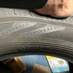 ◯ブルーアースrv03 22年製　215/60r174本セット
　の画像