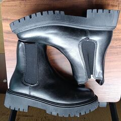 新品 23cm レディース ブーツ ブラック 厚底 シューズ ショートブーツの画像