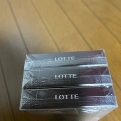 ロッテアーモンドチョコレート3箱の画像