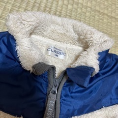 西松屋　ベスト　サイズ140の画像