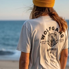 アメリカ西部
ユタ州のアウトドアブランド　愛犬の為のハーネス の画像