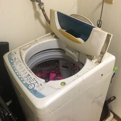 冷蔵庫、洗濯機、炊飯器の画像