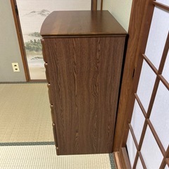木製キャビネット 7引き出し ブラウンの画像