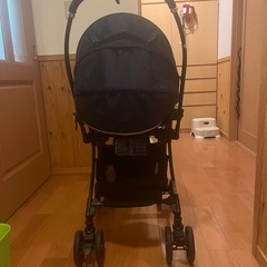 コンビ　ベビーカー　メチャカルハンディ　オート4キャスの画像