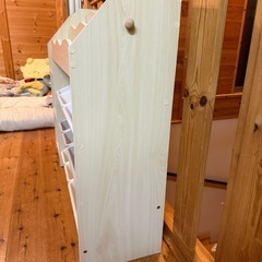 美品！おもちゃ収納絵本ラックの画像