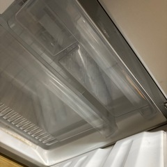 U-ING（ユーイング）110L 2ドア冷蔵庫 UR-F110H／2016年製／大阪引取限定の画像