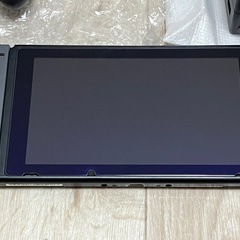 任天堂スイッチ 本体 グレー　の画像