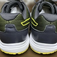 Puma Sequence ランニングシューズ グレー/イエローの画像