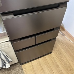 シャープ製冷蔵庫の画像