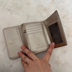 フォクシェー　FOXER 二つ折り財布の画像