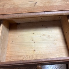 カントリー家具　チェスト　
パイン材　の画像