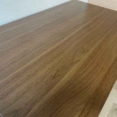 作業デスクの画像