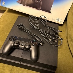 PS4本体＋ソフト4本セットの画像