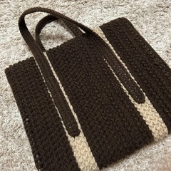 （何かと一緒で無料でお付け致します！）ハンドメイド　ニットバック　かばん　ベージュブラウン　毛糸のバッグ ハンドバッグの画像