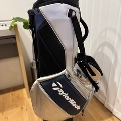 TaylorMade Q I10 キャディバッグ シルバー/ネイビー新品フード付の画像