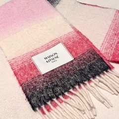 メゾンキツネ　マフラーの画像