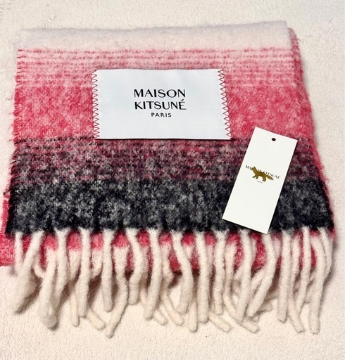 メゾンキツネ　マフラー