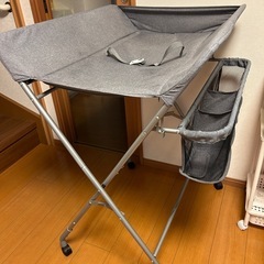 おむつ替え台 折りたたみの画像