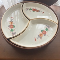 🌹香蘭社　回転式オードブル大皿　おもてなしにオススメ❣️蓋あり回転台付き🌹の画像