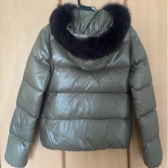 DUVETICA ショート丈ダウンコートの画像