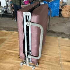 コイズミ　電動介護用ベッドの画像