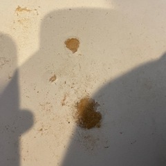 白い食器棚の画像