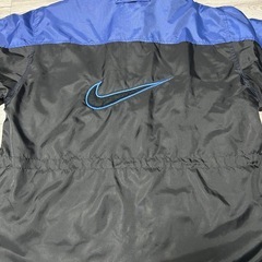 NIKE ダウンジャケット　フードなし
の画像