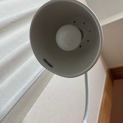 決定　
IKEA レールスタ　フロア照明の画像