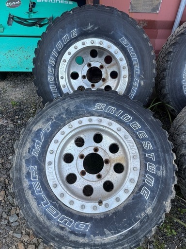 ⭐︎ミッキートンプソン　15x8J 5穴114.3 ジムニー