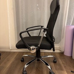 オフィスチェア　黒　
の画像