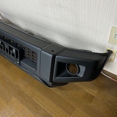ジムニー JB64 フロントバンパー 目立ったキズなしの画像