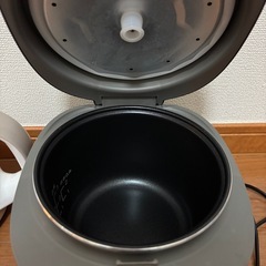ほぼ未使用　炊飯器　湯沸かしケトルの画像
