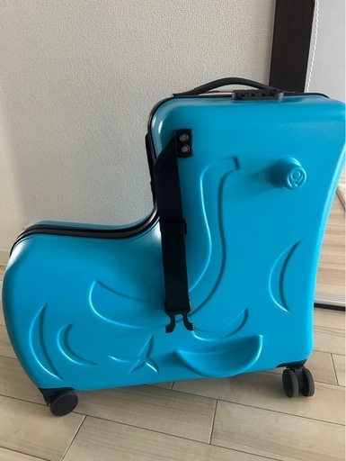 キャリーケース