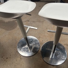 IKEA JANINGE ヤニンゲ カウンターチェア　昇降チェアの画像