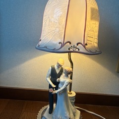 🌹陶器人形/フィギュリン　付きライト🌹の画像