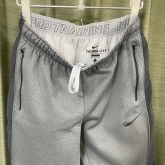 NIKE ナイキ　THERMA-FIT セットアップジャージ グレー　サイズL  上下セット ナイキ NIKE パーカー グレー の画像