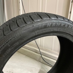 スタッドレスタイヤ 225/45R18   950XL 4本　18インチの画像