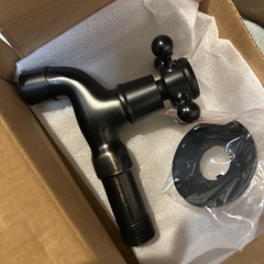 jojofuny 水道 蛇口 シャワー 立水栓 屋外 単水栓 キッチン 浴室 洗面水栓 ブラックの画像