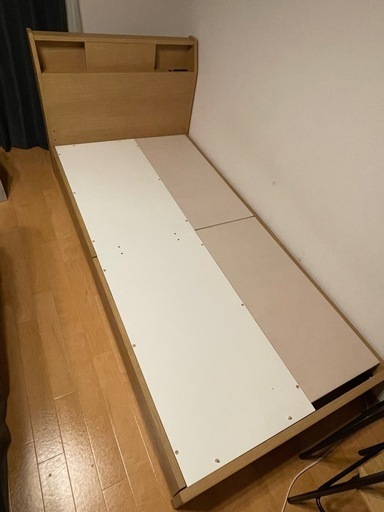 【お譲り先決まりました 】ニトリ ベッドフレーム シングル