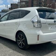誰でも分割で車が買えます。自社ローン　無審査　3年保証　プリウスα　008の画像