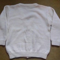 手編み　ホワイト Vネックニットカーディガンの画像