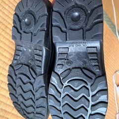 美品の安全靴ブーツ26cmの画像