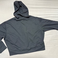 【新品】 PUMAパーカー ブラック　レディースの画像