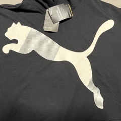 【新品】 PUMAパーカー ブラック　レディースの画像