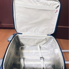 24Lキャリーケースの画像