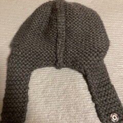 ニットキャップ　耳付き　毛糸帽子の画像