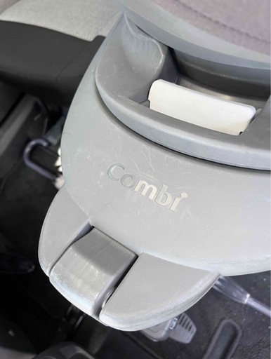 Combi THE S  　チャイルドシート