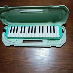 SUZUKIの鍵盤ハーモニカの画像