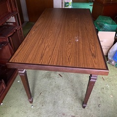椅子四脚と机セット♪の画像