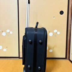 キャスターバックの画像
